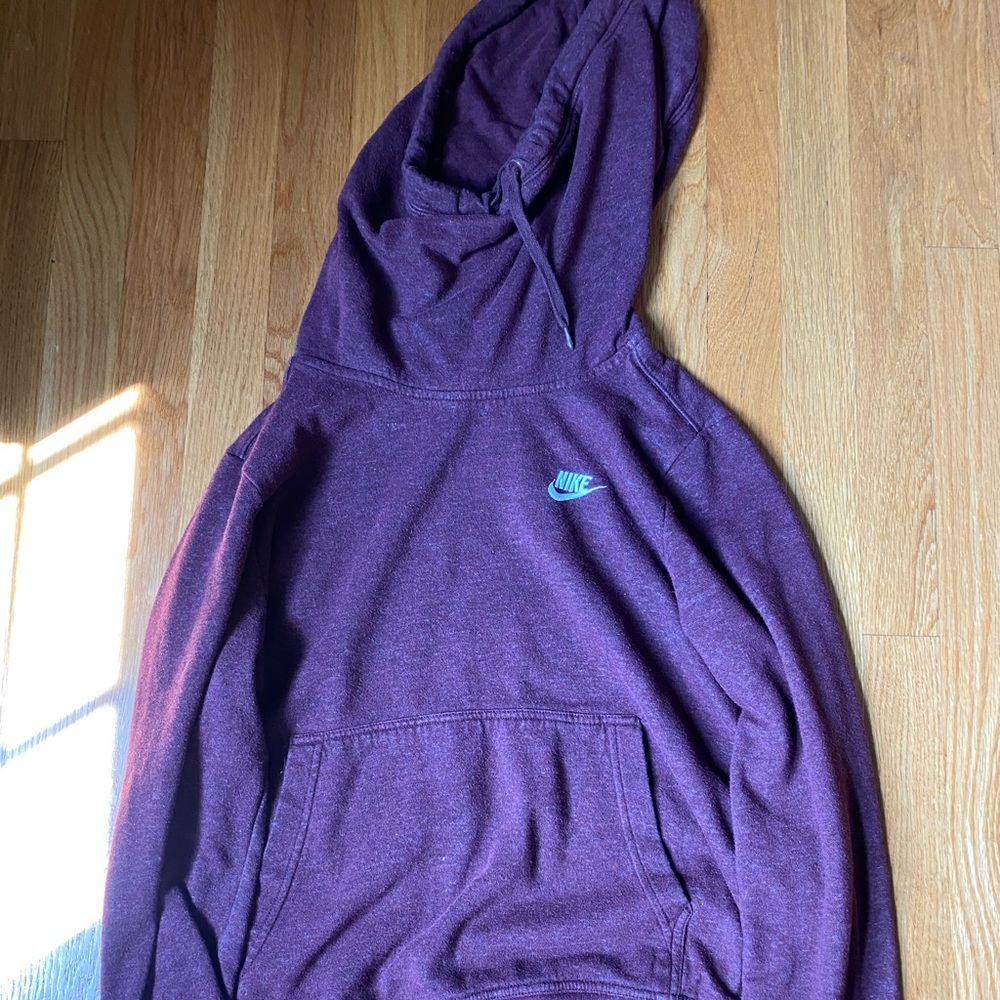 Medium Nike burgundy hoodie